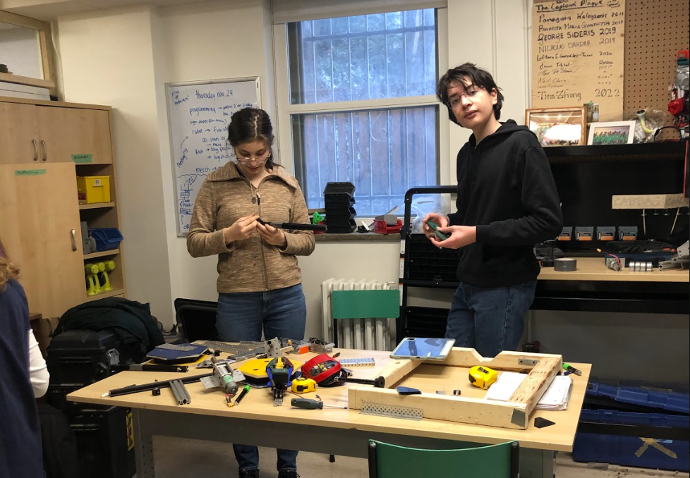 Agents work on the base of the robot